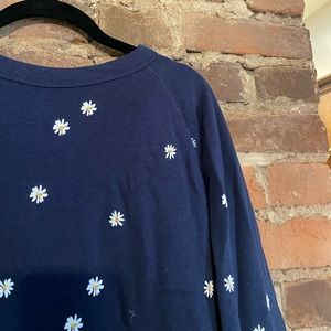 Crewneck sweatshirt with sunflower pattern. Old Navy size small